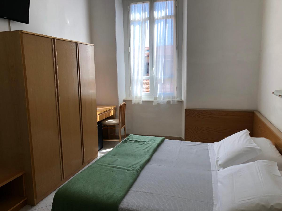 Hotel Valdinievole Lido di Camaiore Eksteriør billede