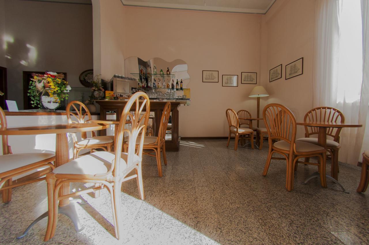 Hotel Valdinievole Lido di Camaiore Eksteriør billede