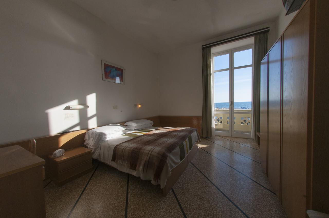 Hotel Valdinievole Lido di Camaiore Eksteriør billede