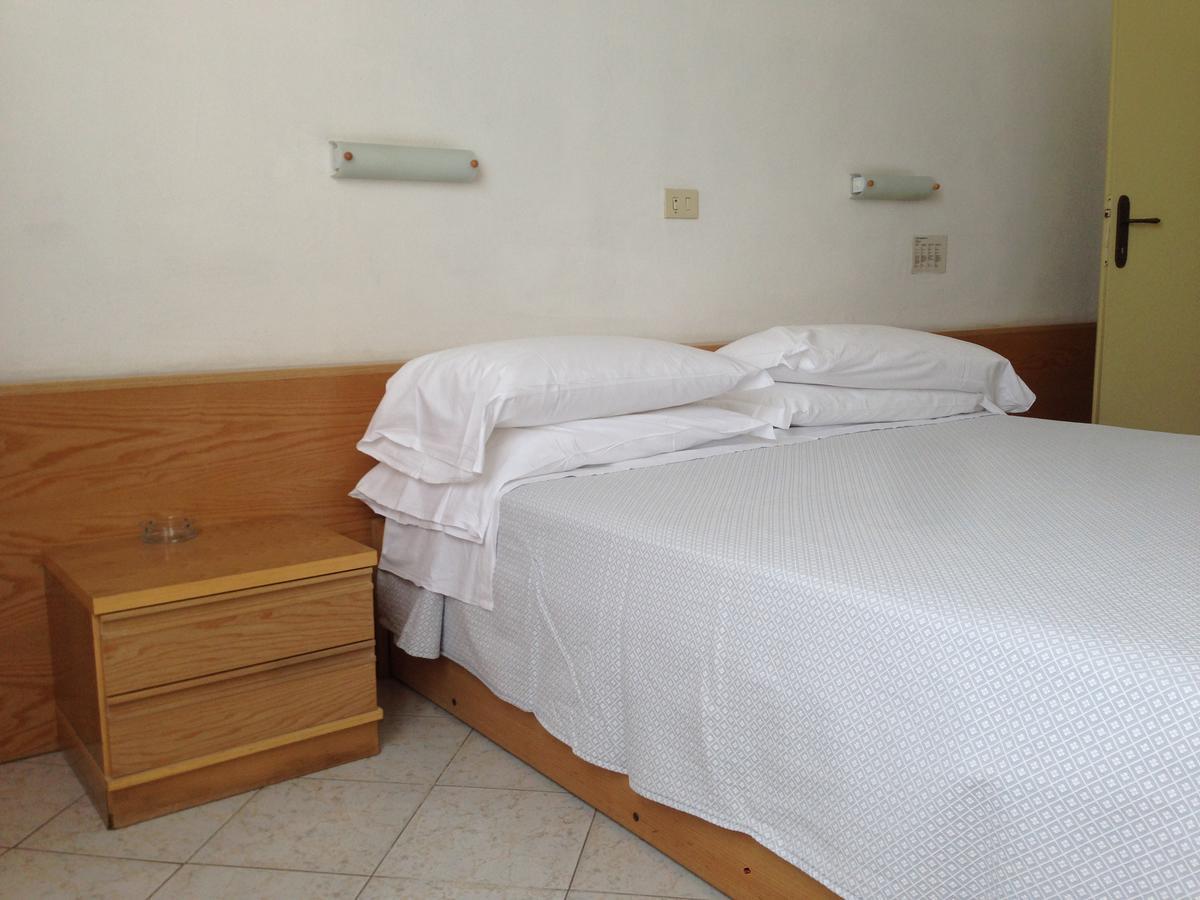 Hotel Valdinievole Lido di Camaiore Eksteriør billede