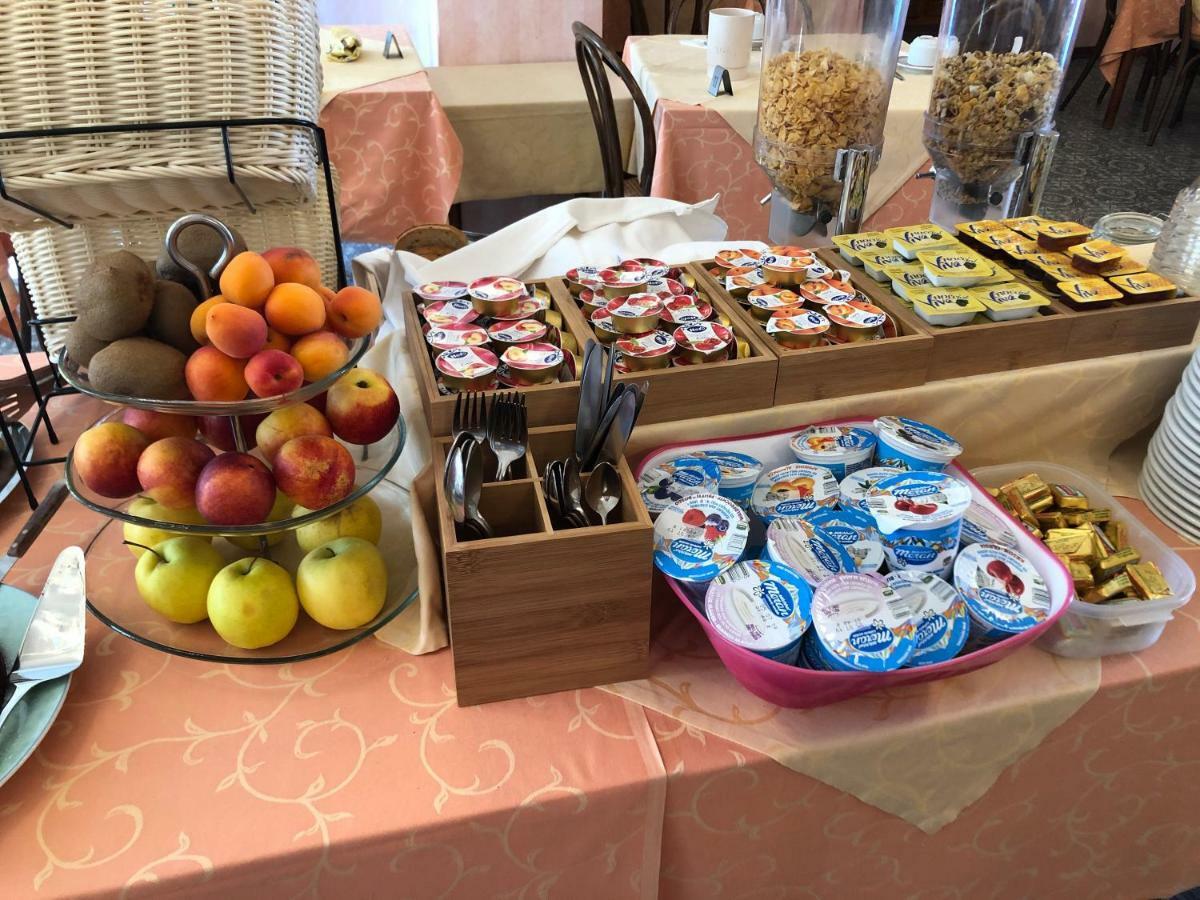 Hotel Valdinievole Lido di Camaiore Eksteriør billede