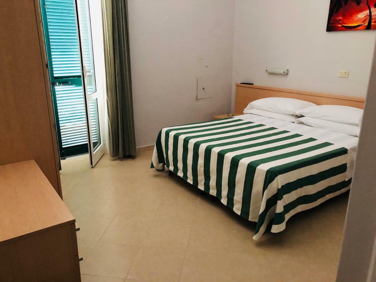 Hotel Valdinievole Lido di Camaiore Eksteriør billede